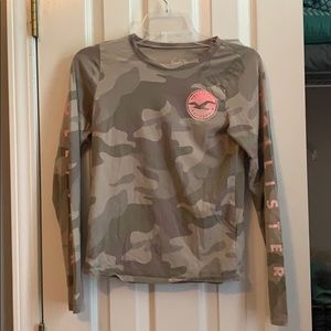 Hollister shirt
